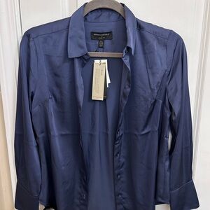 Banana Republic Blue Dress Shirt Classic Design